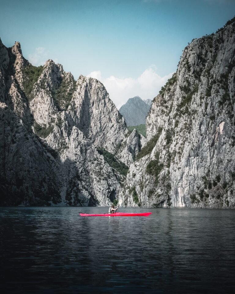 Canoeing, sports