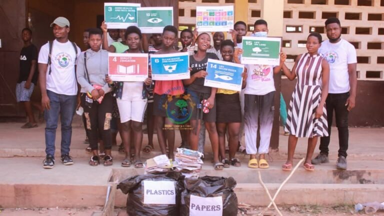 School clean up exercise