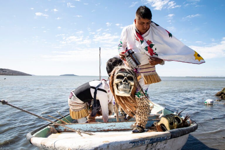 Before going out to fish, a Yoreme must give thanks to nature.
