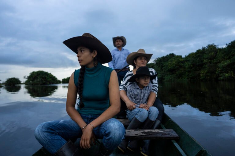 Strengthening ecotourism in the Orinoquia's flooded savannas.