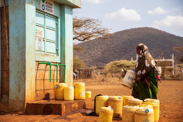 Solar-Powered Vending Machines Provide Clean Water in Drought-Stricken Kenya